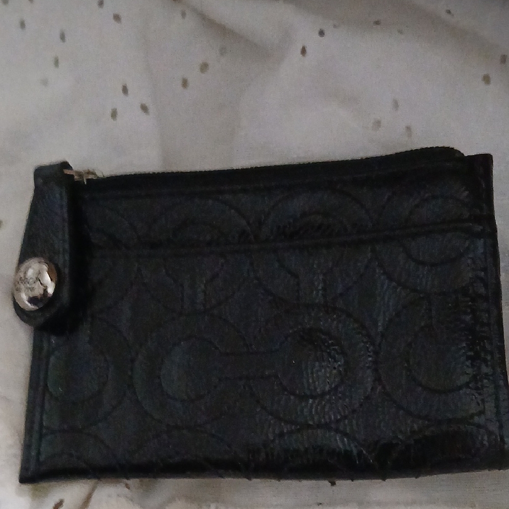 COACH Black Quilted Leather Wallet with Zipper Closure COIN PURSE - Picture 1 of 5